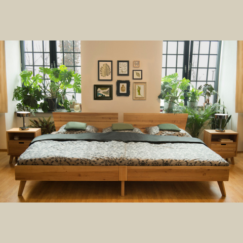 Dasos bed with a headboard - solid, oiled alder wood